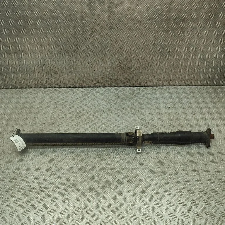 Vidējais kardāns 7600185