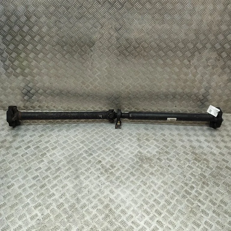 Keskmine kardaanvõll A2074100600