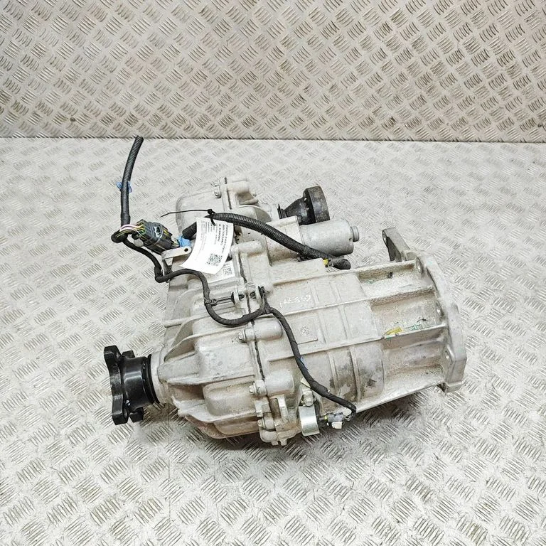 Ātrumkārbas reduktors (sadales kārba) MB3P7A195DD