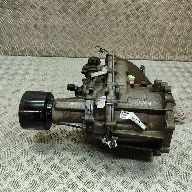 Ātrumkārbas reduktors (sadales kārba) A4702800300