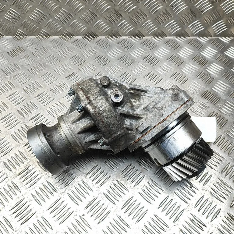 Ātrumkārbas reduktors (sadales kārba) A2472801200