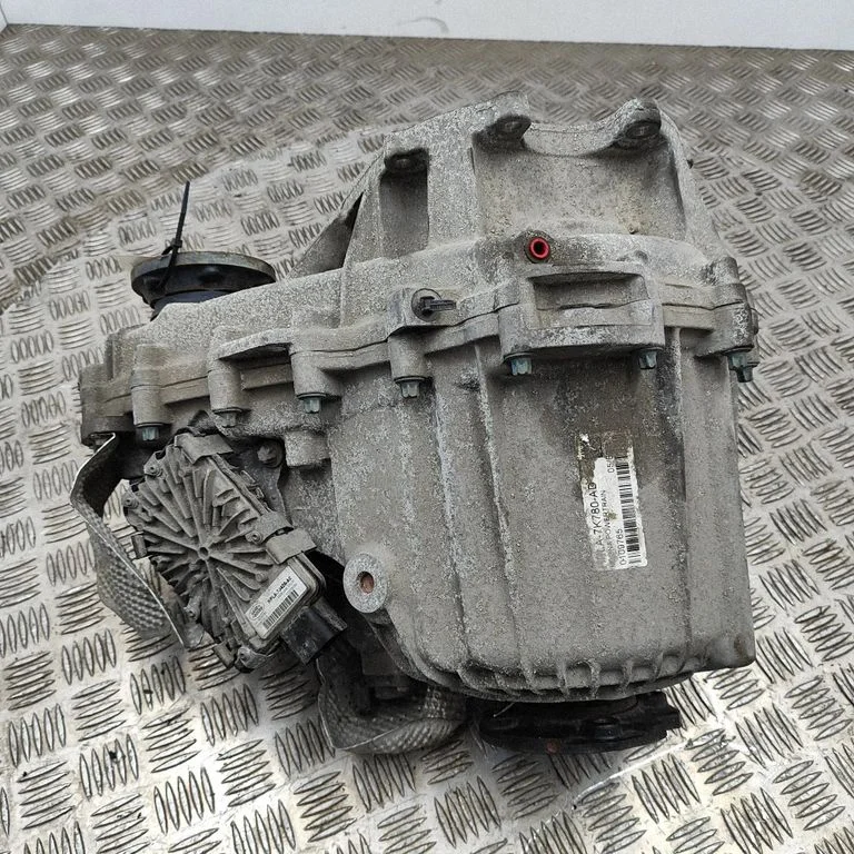 Gearbox transfer box case – Land Rover Discovery Sport (2014-)