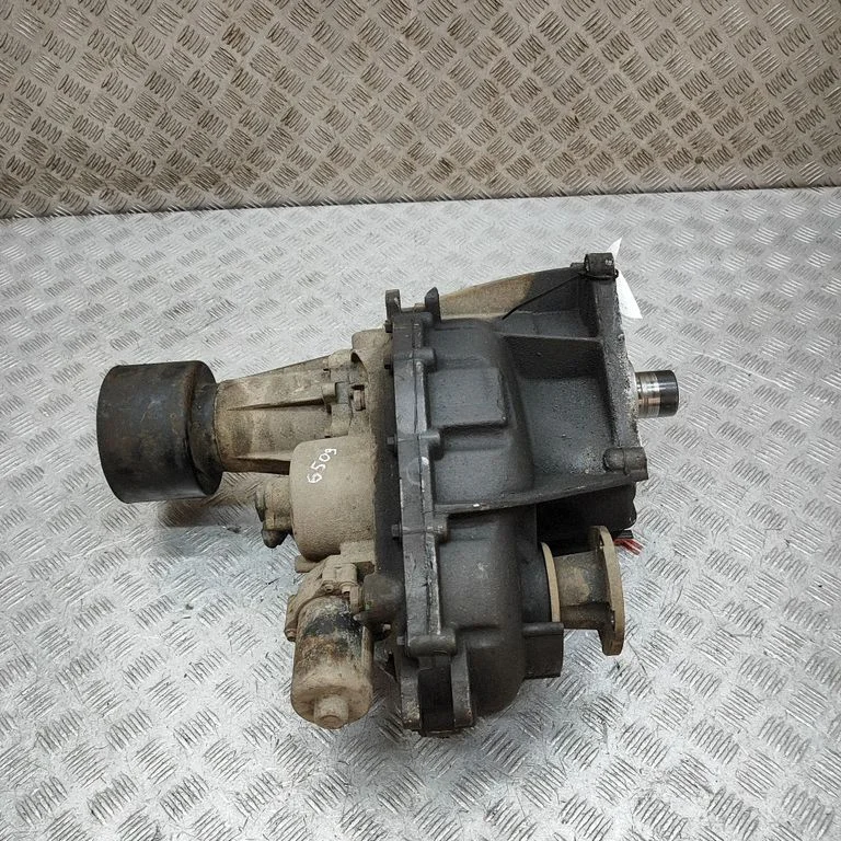 Gearbox transfer box case 4JM1A