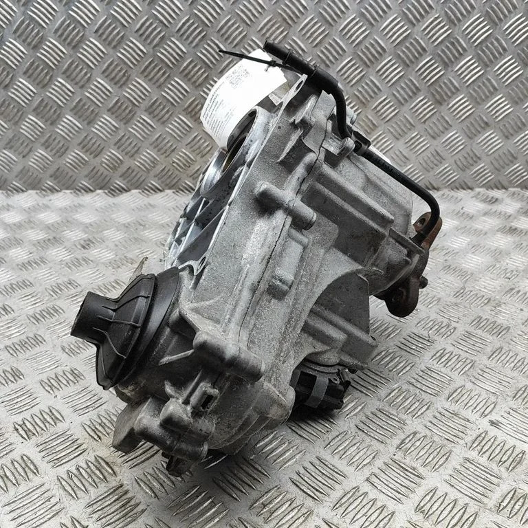 Gearbox transfer box case 9469023