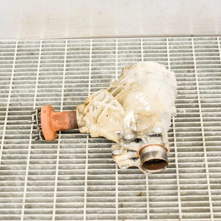 Gearbox transfer box case