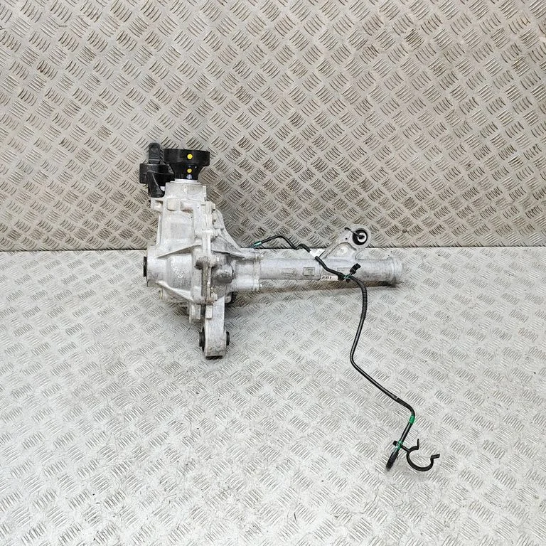 Priekšējais reduktors MB3W4K206A