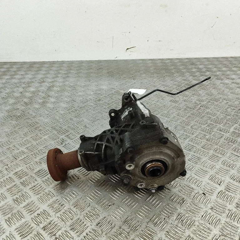Priekšējais reduktors EJ327L486AC