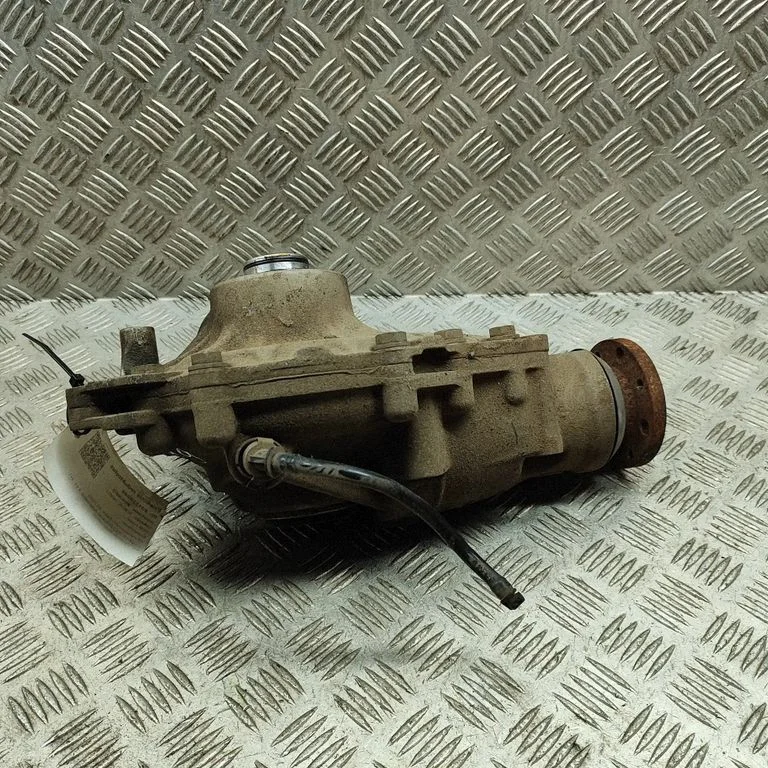 Front differential 7647388