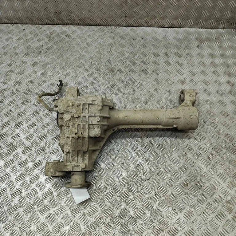 Priekšējais reduktors 385004JR3A