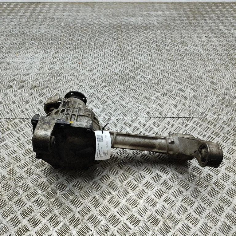 Priekšējais reduktors 385004JR3A