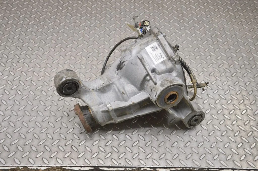 Eesmine reduktor (diferentsiaal) 812806857 – GMC Sierra IV (2019-)