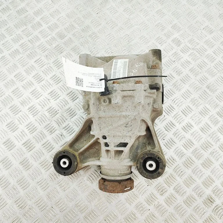 Rear differential – Jaguar XE (2015-)