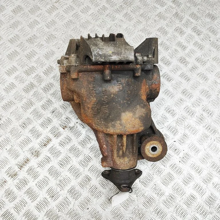 Tagumine reduktor (diferentsiaal) 6W934A213CBE