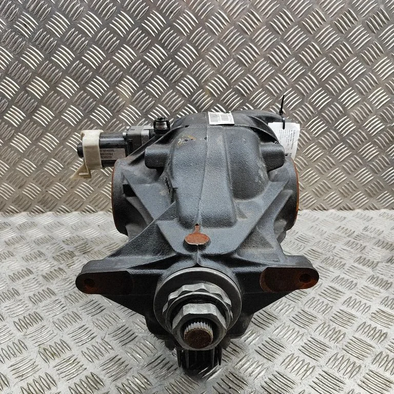 Tagumine reduktor (diferentsiaal) – BMW Series 8 M8 F91 F92 G14 G15 (2019-)