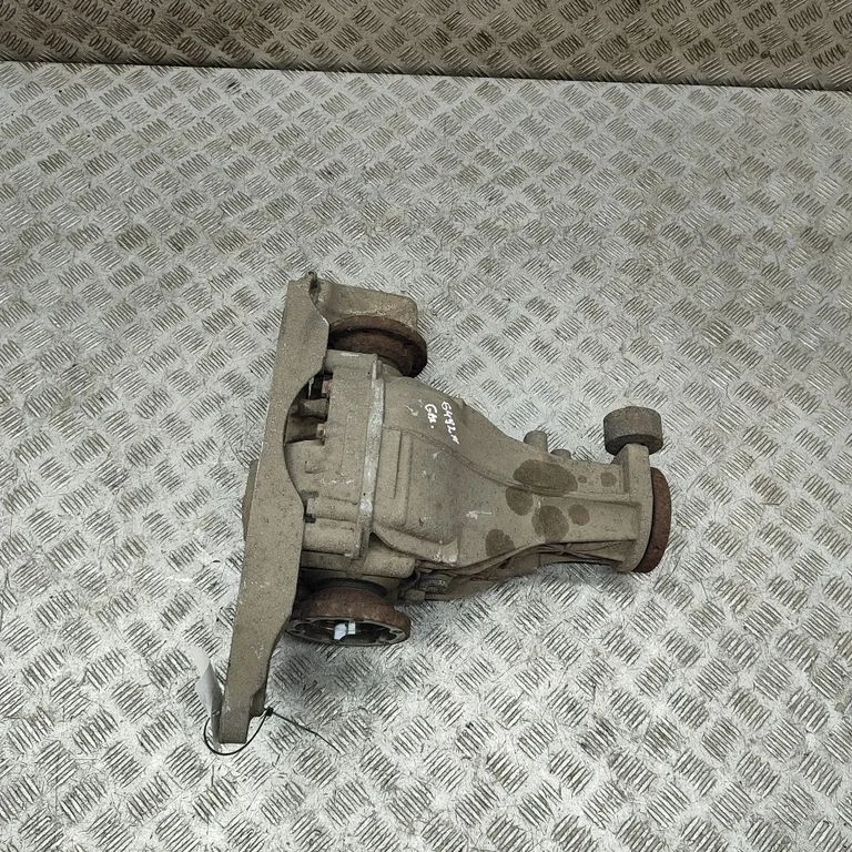 Aizmugurējais reduktors 8K0501721A01S