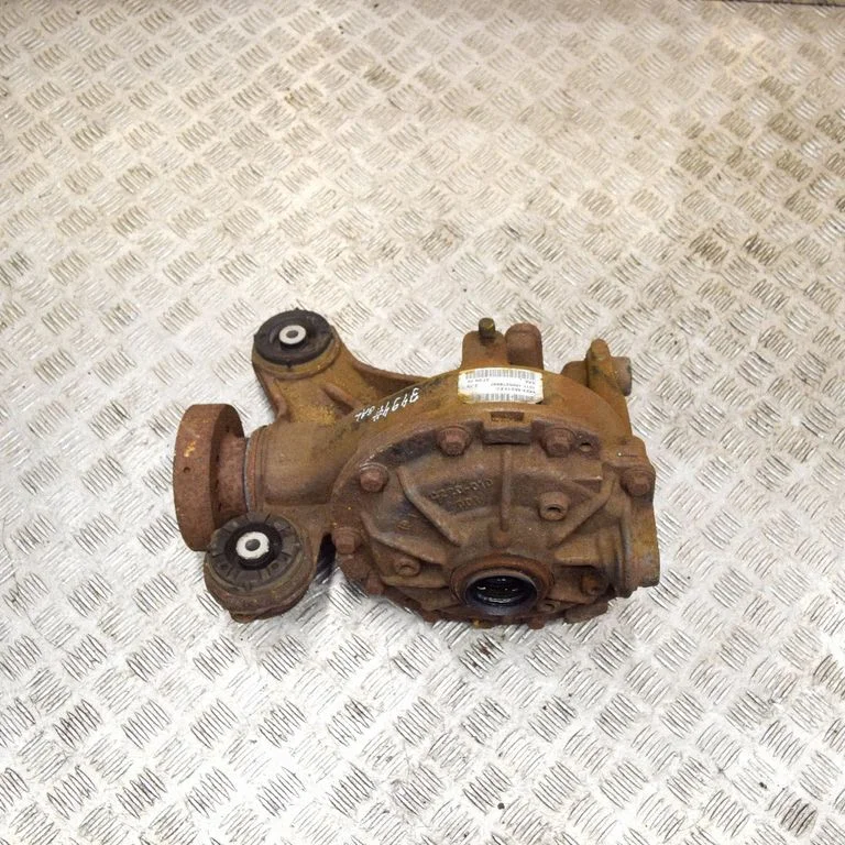Aizmugurējais reduktors 9X234A213EC