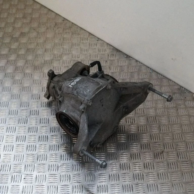 Rear differential A1663511008