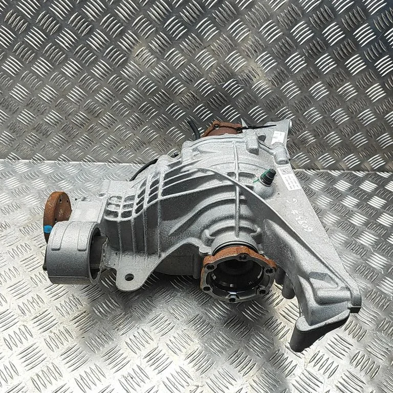 Tagumine reduktor (diferentsiaal) M0030035