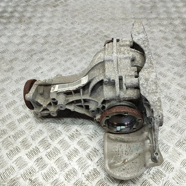 Aizmugurējais reduktors – Audi Q5 SQ5 FY (2017-2025)