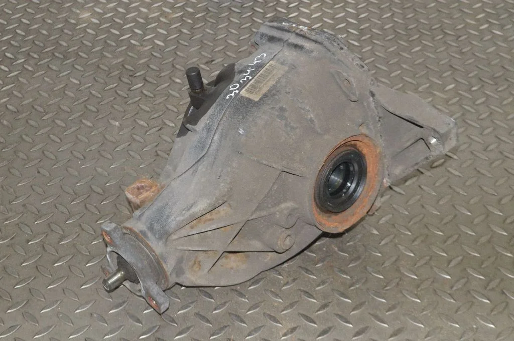 Aizmugurējais reduktors A2043507514