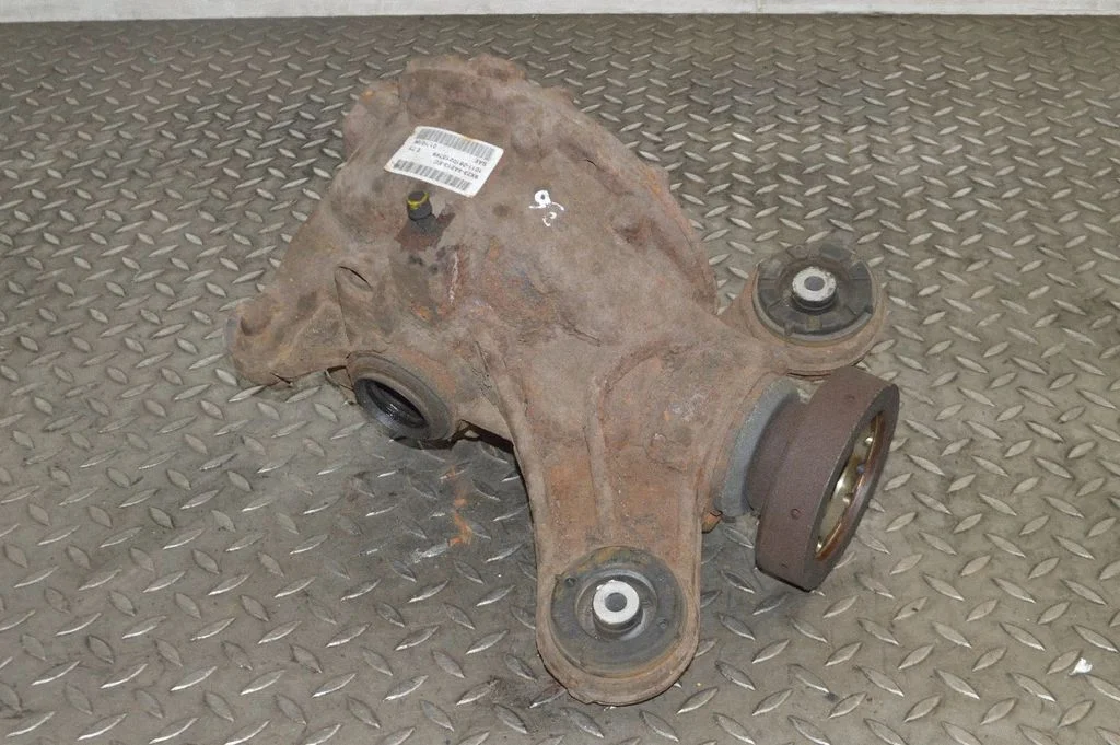 Aizmugurējais reduktors 9X234A213EC