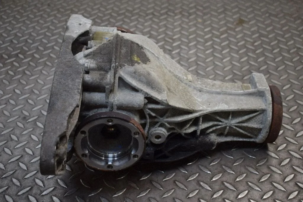 Tagumine reduktor (diferentsiaal) – Audi A7 S7 4G (2011-2017)