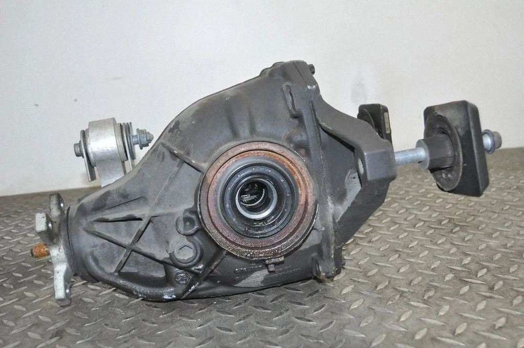 Aizmugurējais reduktors – Mercedes-Benz CLK klase C207 A207 (2010-2017)