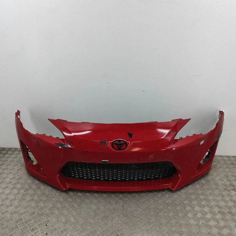 Priekšējais bamperis SU00301482