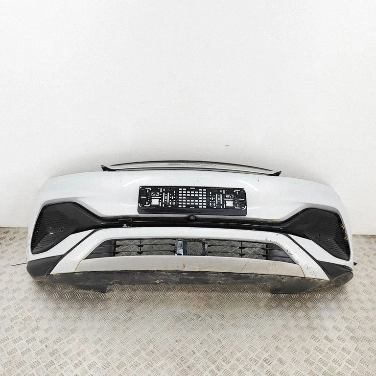 Front bumper SC2E2803111