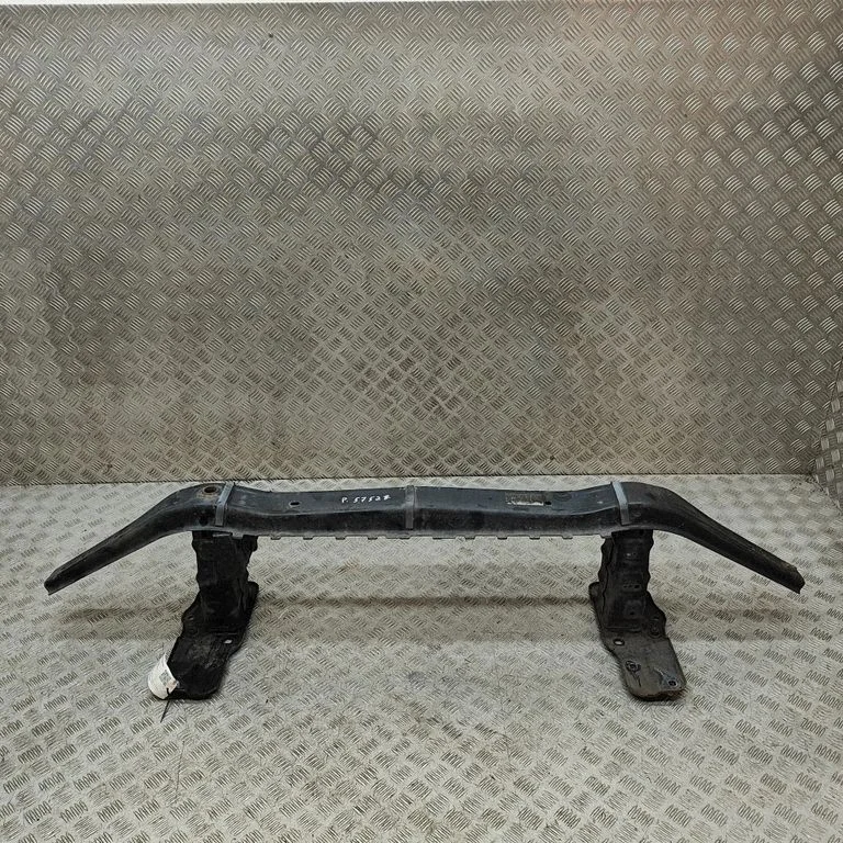 Priekšējā bampera šķērssija A1666200034