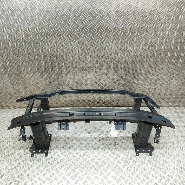 Priekšējā bampera šķērssija 11A807666