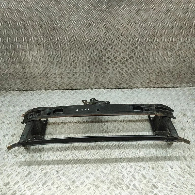 Priekšējā bampera šķērssija 3G0807851B