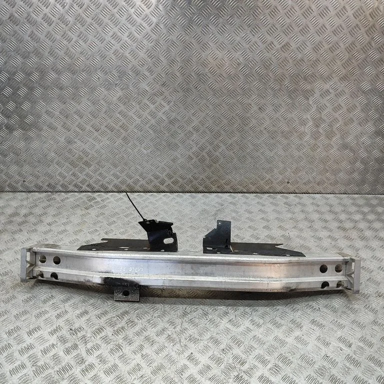 Priekšējā bampera šķērssija F20301A30A