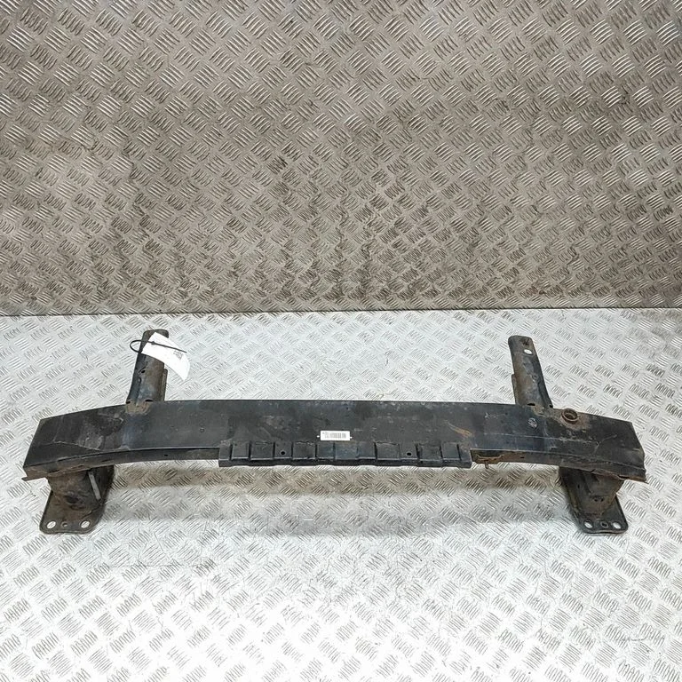 Priekšējā bampera šķērssija 64900D4020