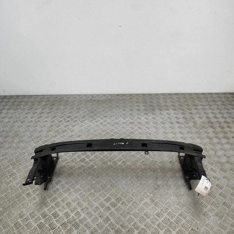 Priekšējā bampera šķērssija 57A807119