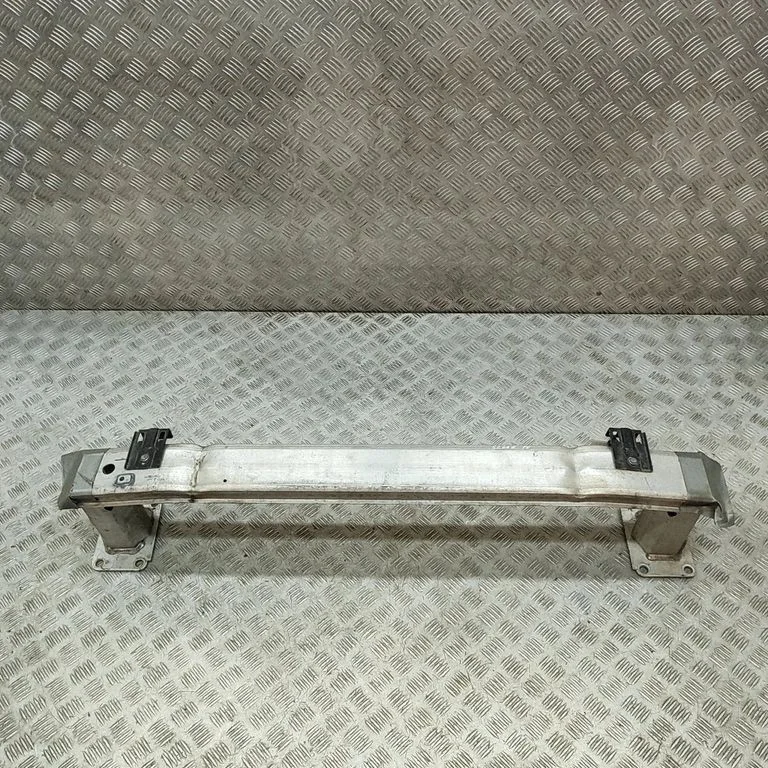 Priekšējā bampera šķērssija 9821673680