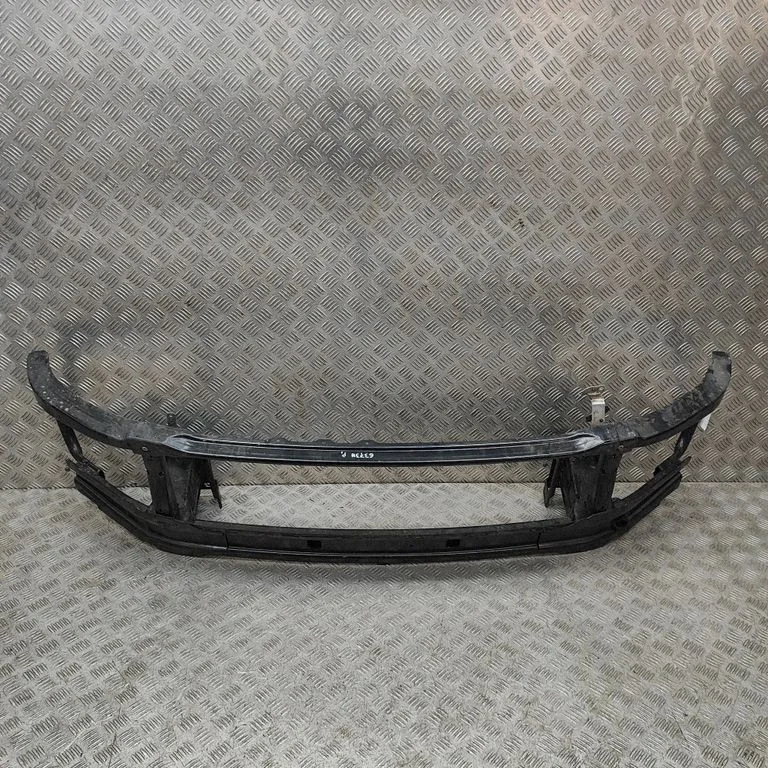 Belka zderzaka przedniego 3J0807651