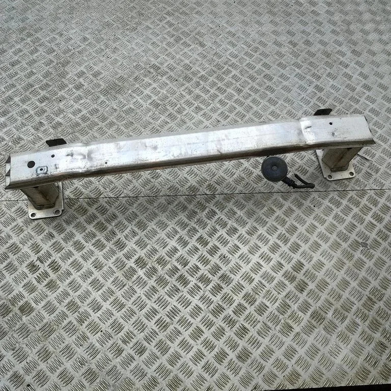Front bumper cross member – Opel Vivaro (2019-)