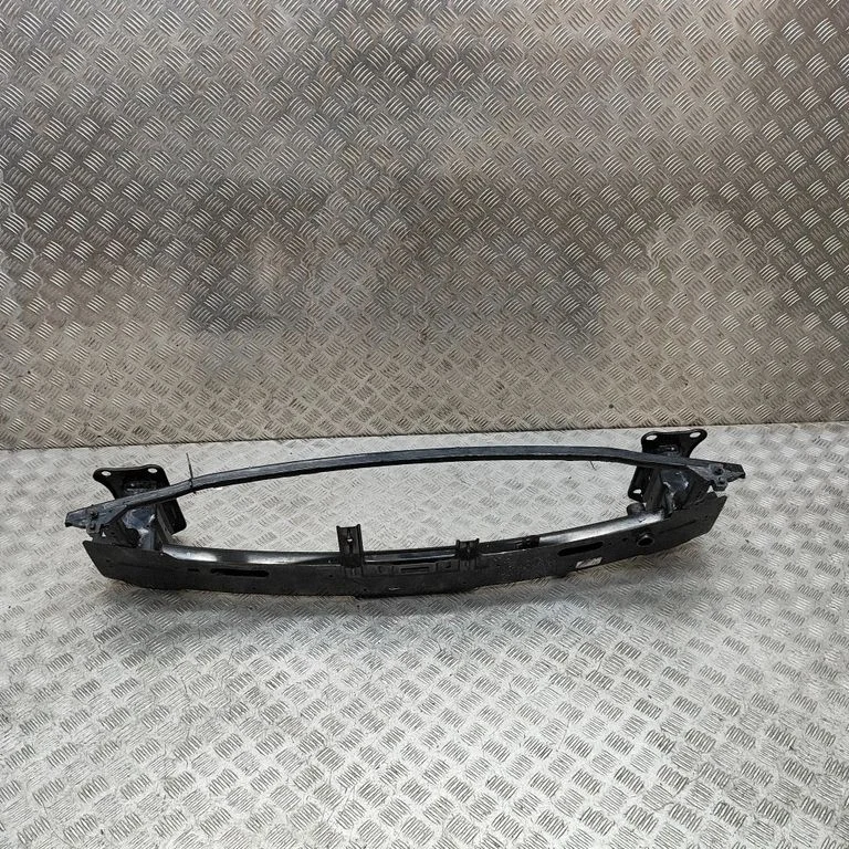 Priekšējā bampera šķērssija 64900S1030