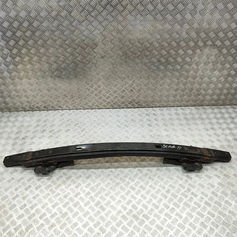 Priekšējā bampera šķērssija 865304H000