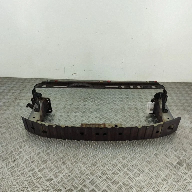 Front bumper cross member 8V41S10922AD