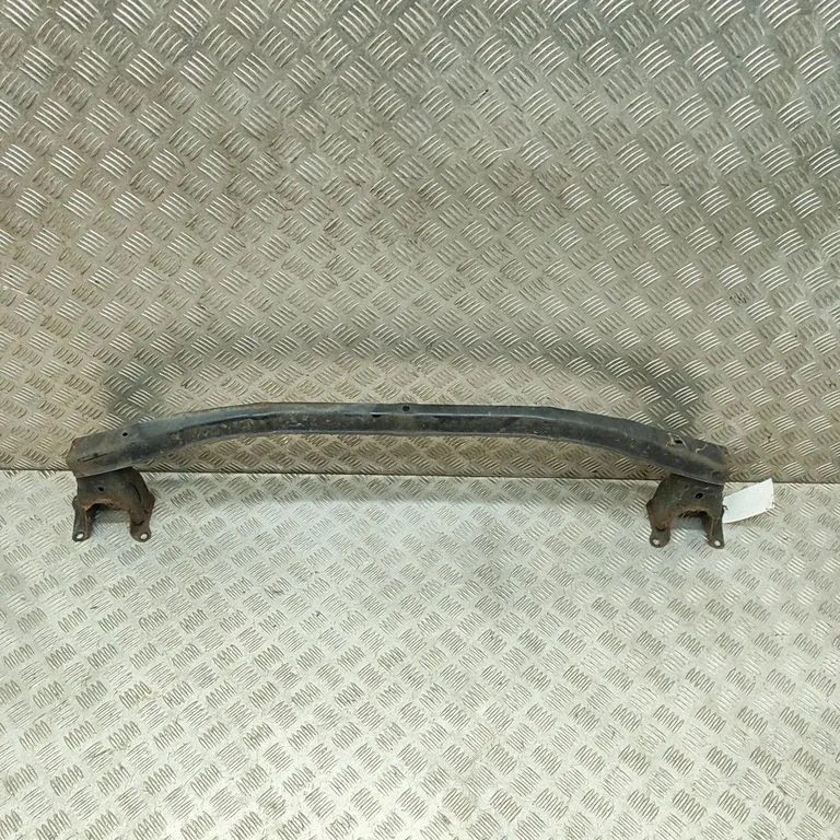 Priekšējā bampera šķērssija GS1D34880