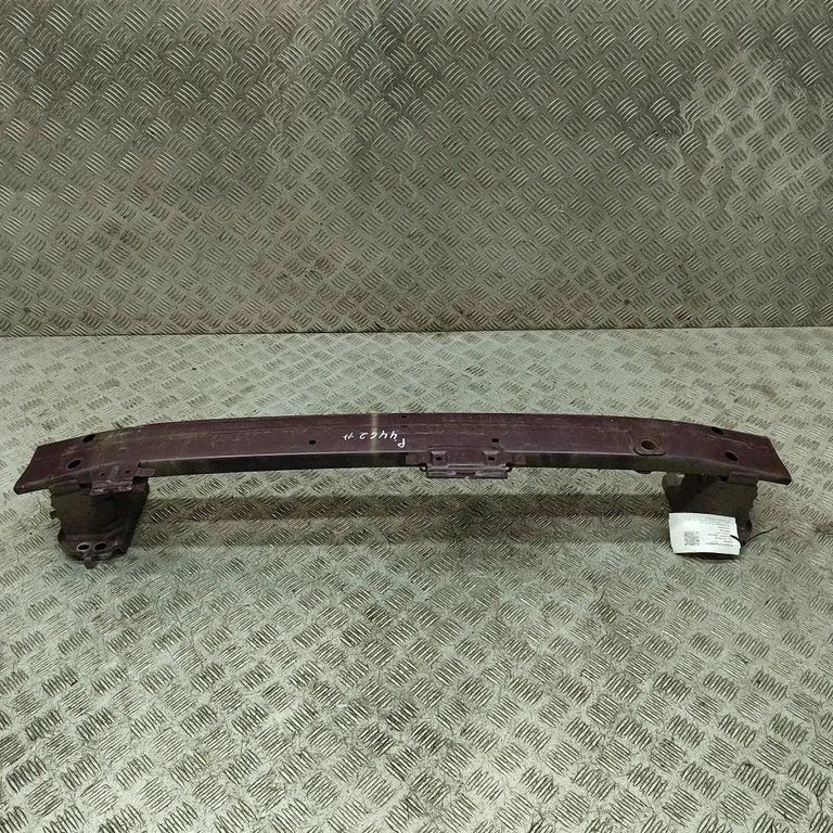 Priekšējā bampera šķērssija B000790380