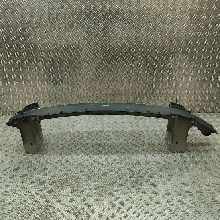 Priekšējā bampera šķērssija 31420537