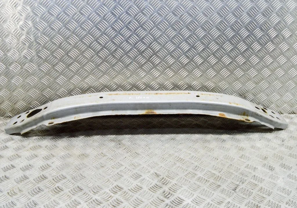 Priekšējā bampera šķērssija 521310D050