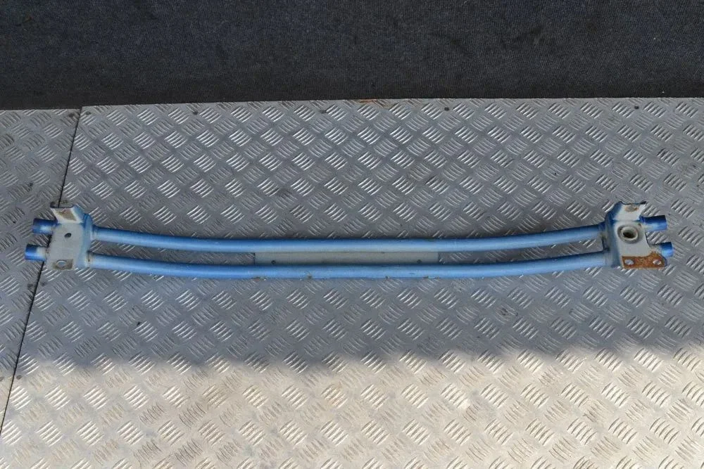 Esistange põikitala – Suzuki Swift I (2004-2010)