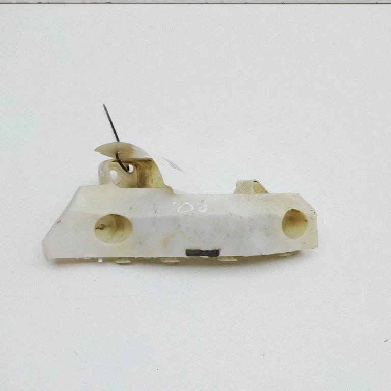 Priekšējā bampera turētājs 8980742585