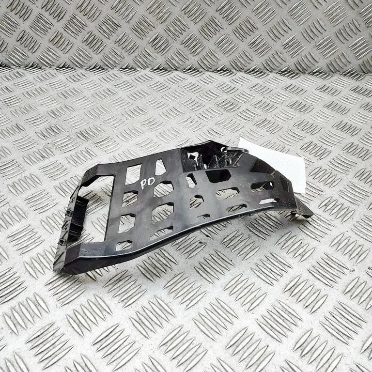 Front bumper mounting bracket 7421850