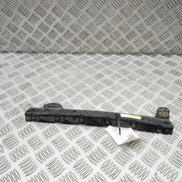 Front bumper mounting bracket EX5316C066AA