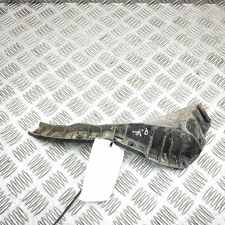 Priekšējā bampera turētājs 1374289080